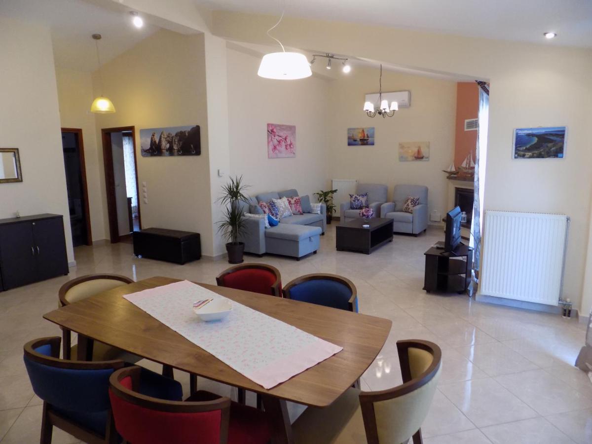 Rhodon House Apartment Skiathos Town Bagian luar foto