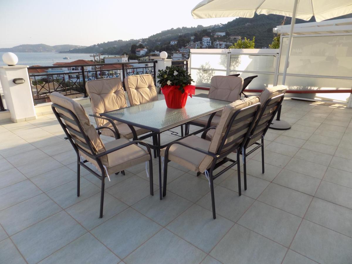 Rhodon House Apartment Skiathos Town Bagian luar foto