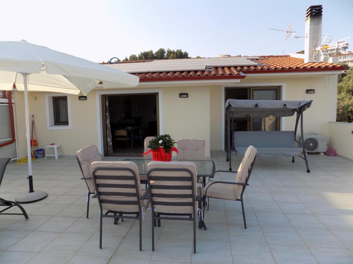 Rhodon House Apartment Skiathos Town Bagian luar foto
