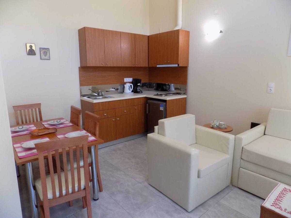 Rhodon House Apartment Skiathos Town Bagian luar foto