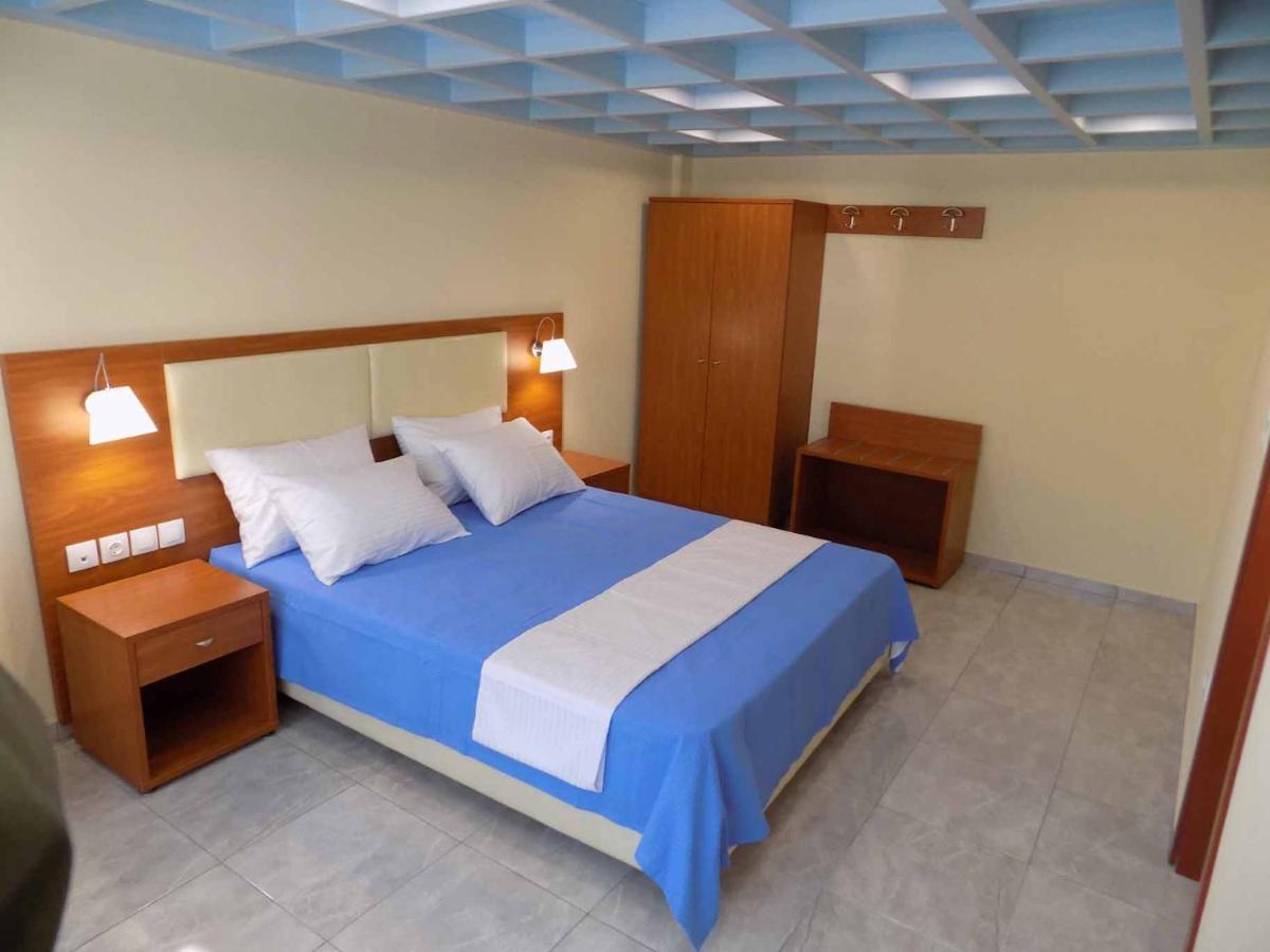 Rhodon House Apartment Skiathos Town Bagian luar foto