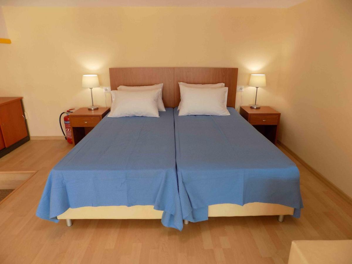 Rhodon House Apartment Skiathos Town Bagian luar foto